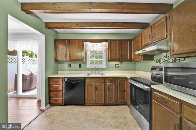 7094 SADDLE DR, Sykesville, MD 21784