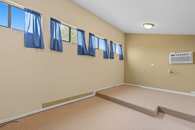 18638 Golfview Drive, Hazel Crest, IL 60429