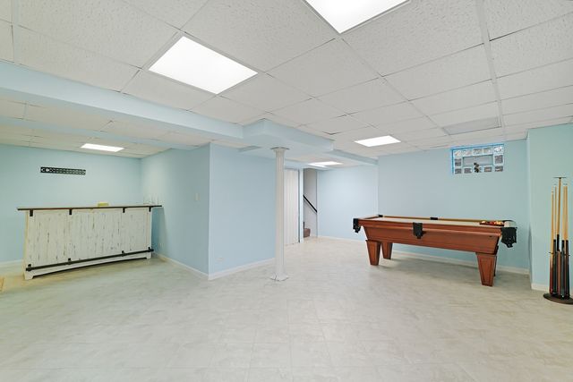 18638 Golfview Drive, Hazel Crest, IL 60429