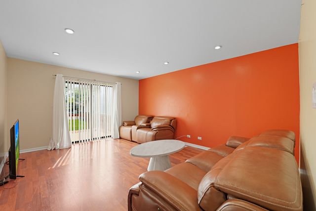 18638 Golfview Drive, Hazel Crest, IL 60429