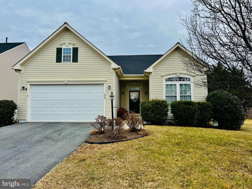 229 STEPHENS RUN ST, Stephens City, VA 22655