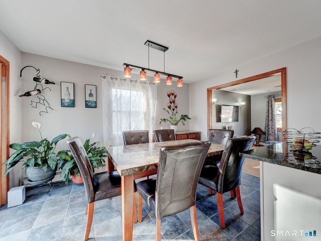 70 Lawndale Street, Berlin, CT 06037