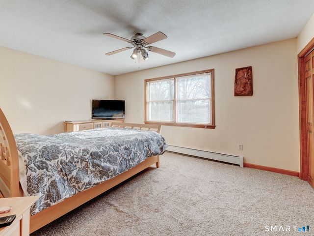 70 Lawndale Street, Berlin, CT 06037