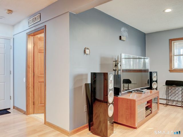 70 Lawndale Street, Berlin, CT 06037