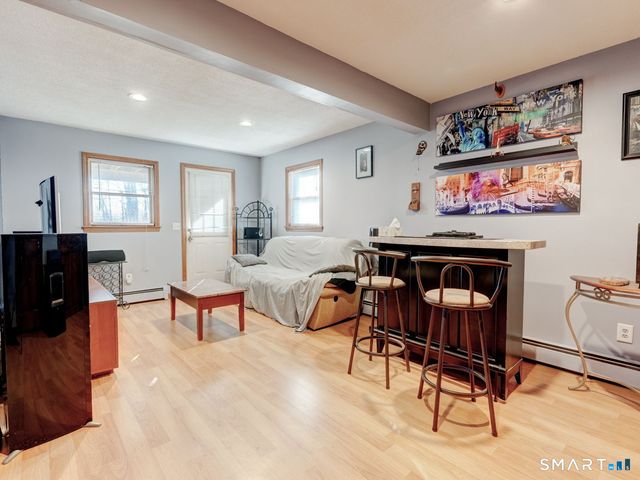 70 Lawndale Street, Berlin, CT 06037