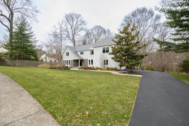 4 Packard Drive, Middletown, NJ 07748