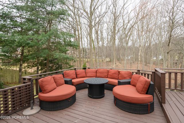 4 Packard Drive, Middletown, NJ 07748