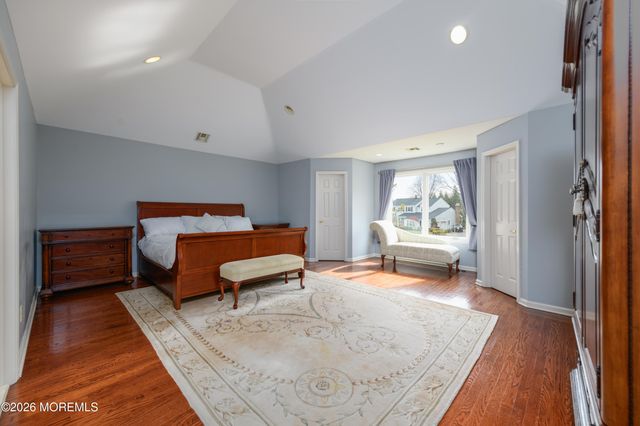 4 Packard Drive, Middletown, NJ 07748