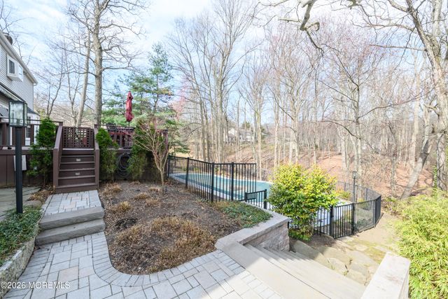 4 Packard Drive, Middletown, NJ 07748