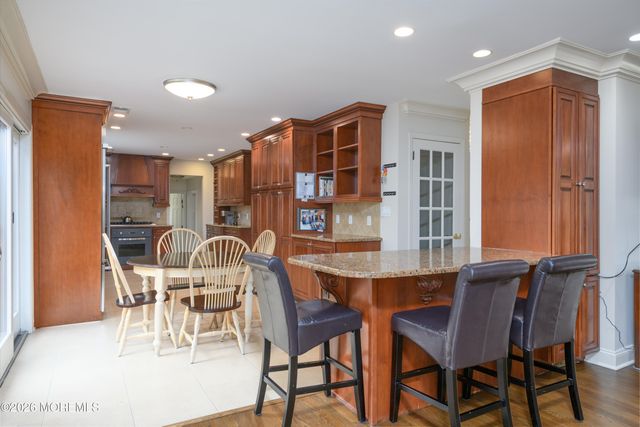 4 Packard Drive, Middletown, NJ 07748