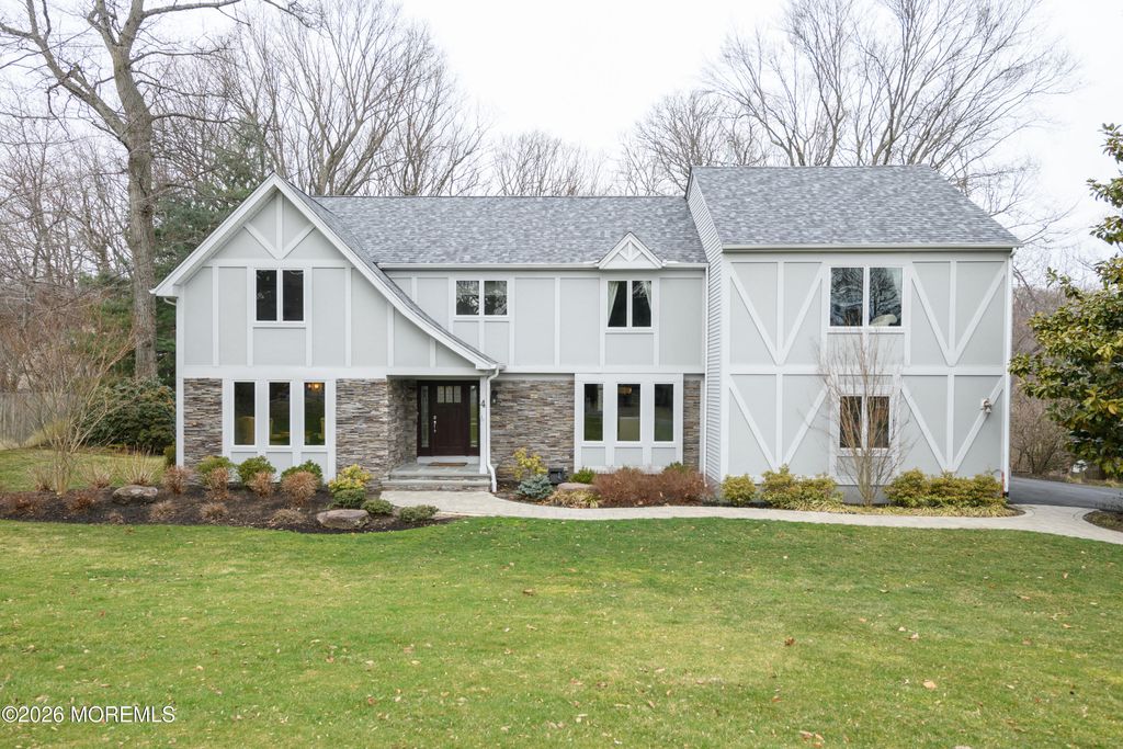 4 Packard Drive, Middletown, NJ 07748