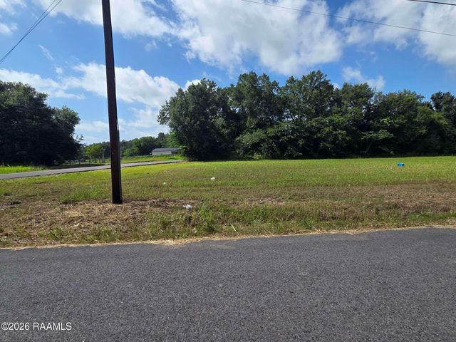 101 Roy Guidry Road, Youngsville, LA 70592