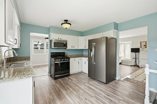 15606 Vista Drive, Oak Forest, IL 60452