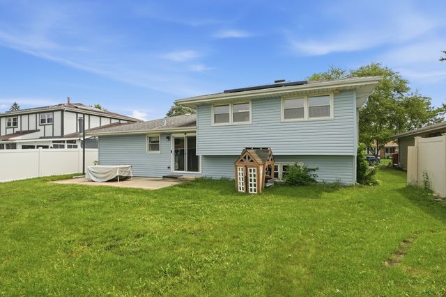 15606 Vista Drive, Oak Forest, IL 60452