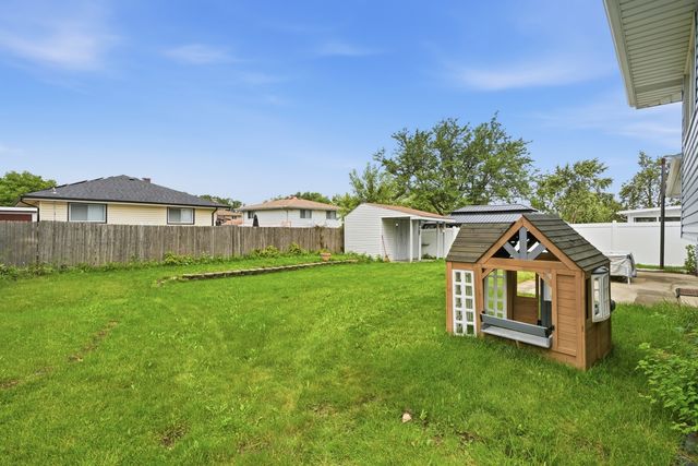15606 Vista Drive, Oak Forest, IL 60452