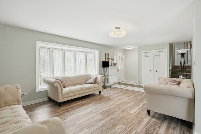 15606 Vista Drive, Oak Forest, IL 60452