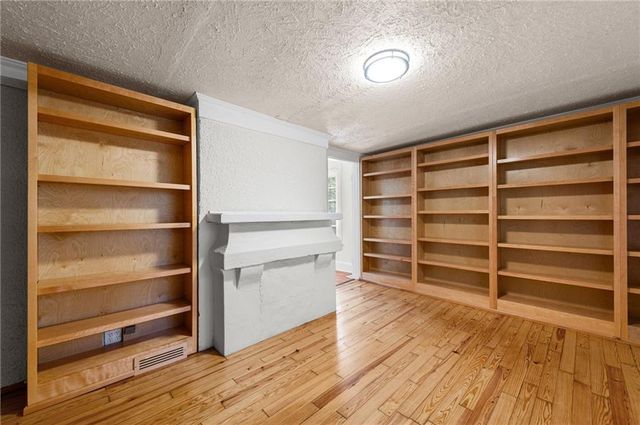 4928 Troostwood Road, Kansas City, MO 64110