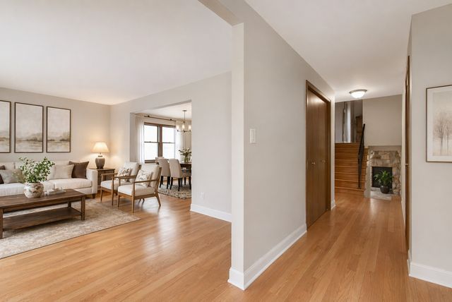 7221 Bayberry Lane, Darien, IL 60561