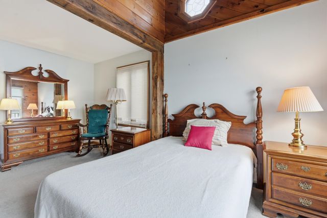 49 Wadleigh Point Road, Kingston, NH 03848