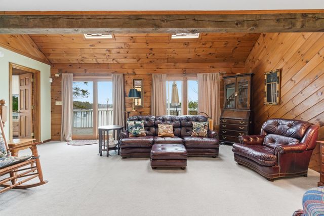 49 Wadleigh Point Road, Kingston, NH 03848