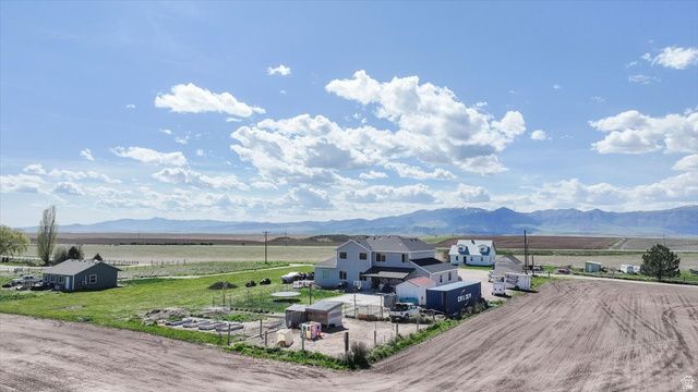 5752 N HIGHWAY 34, Preston, ID 83263