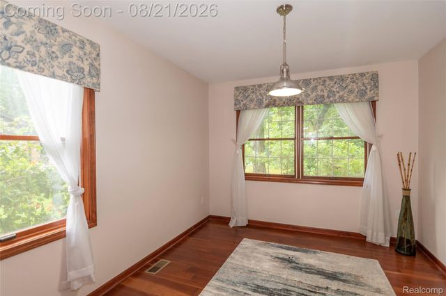 19177 MERIDIAN Road, Grosse Ile Township, MI 48138