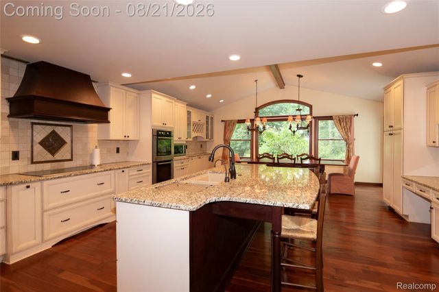 19177 MERIDIAN Road, Grosse Ile Township, MI 48138