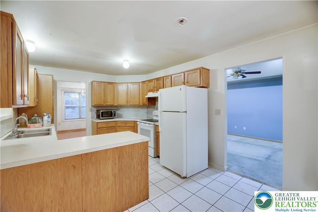 3122 Sparrow Court, Middle Smithfield Twp, PA 18302