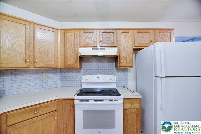 3122 Sparrow Court, Middle Smithfield Twp, PA 18302