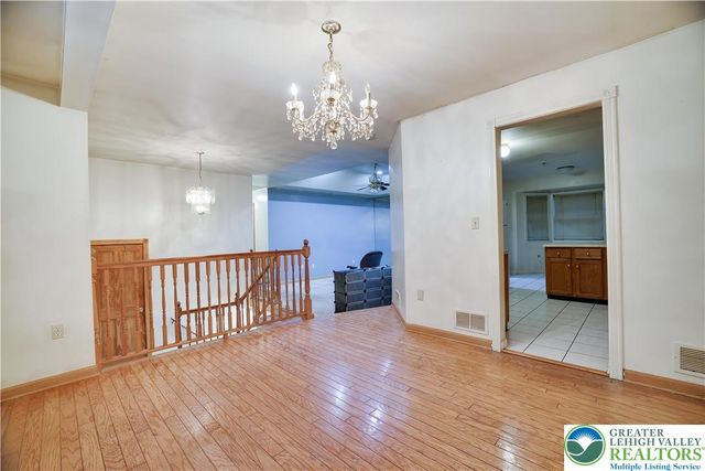 3122 Sparrow Court, Middle Smithfield Twp, PA 18302