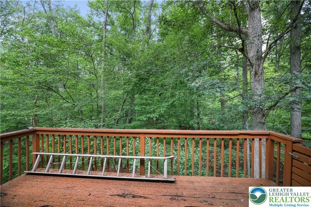 3122 Sparrow Court, Middle Smithfield Twp, PA 18302