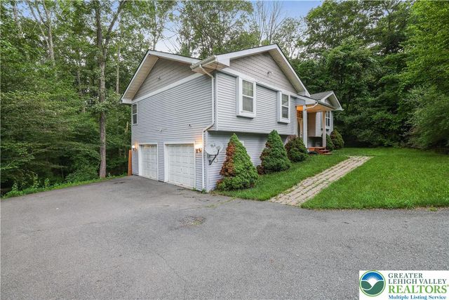 3122 Sparrow Court, Middle Smithfield Twp, PA 18302