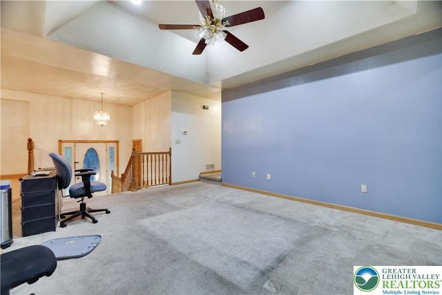 3122 Sparrow Court, Middle Smithfield Twp, PA 18302