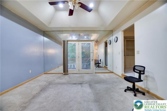 3122 Sparrow Court, Middle Smithfield Twp, PA 18302