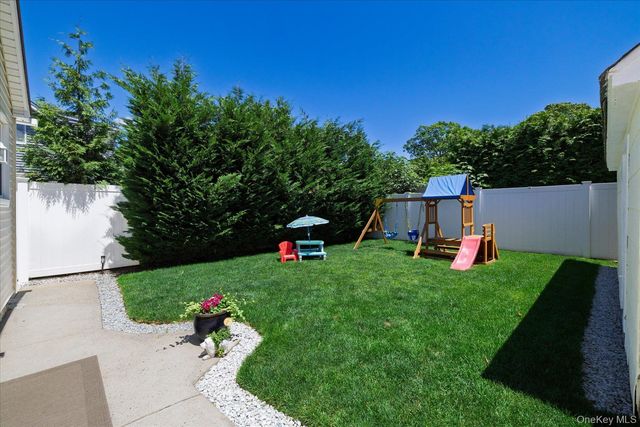 2589 Southard Avenue, Oceanside, NY 11572