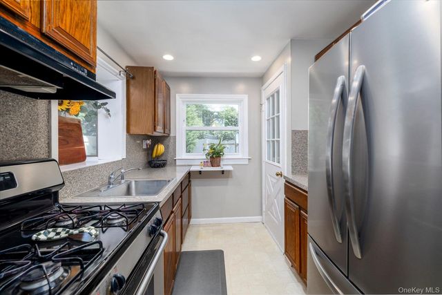 2589 Southard Avenue, Oceanside, NY 11572