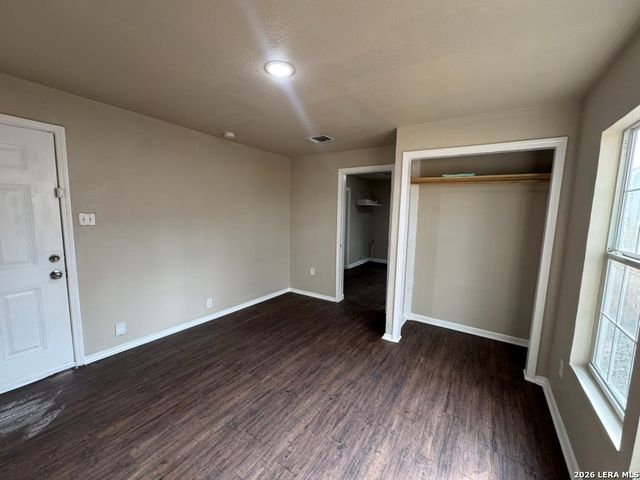 235 Carle Ave, San Antonio, TX 78204