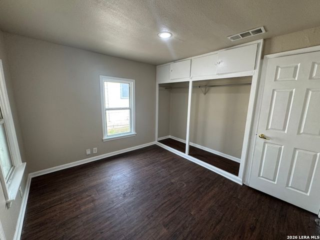 235 Carle Ave, San Antonio, TX 78204