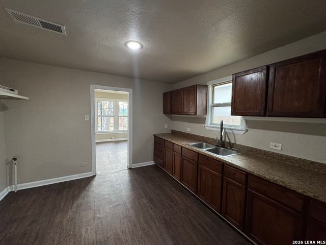 235 Carle Ave, San Antonio, TX 78204