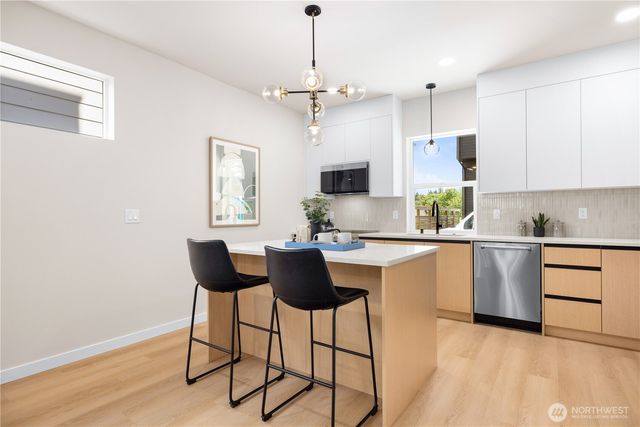 3407 B NW Market Street, Seattle, WA 98107