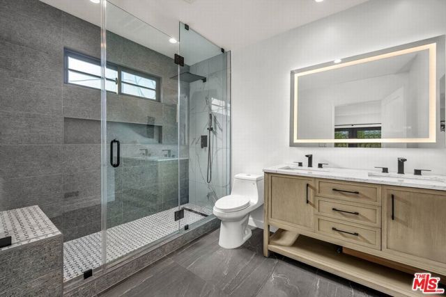 920 S Spaulding Avenue, Los Angeles, CA 90036