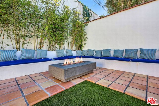 920 S Spaulding Avenue, Los Angeles, CA 90036