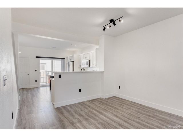 2771 W Riverwalk Cir B, Littleton, CO 80123