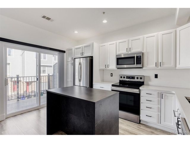 2771 W Riverwalk Cir B, Littleton, CO 80123