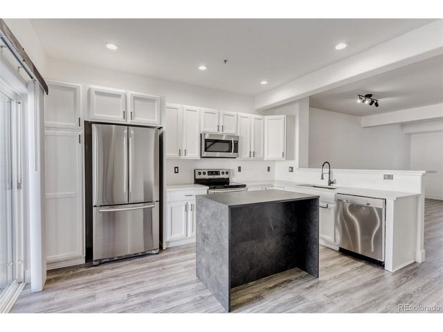 2771 W Riverwalk Cir B, Littleton, CO 80123