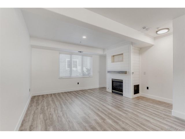 2771 W Riverwalk Cir B, Littleton, CO 80123