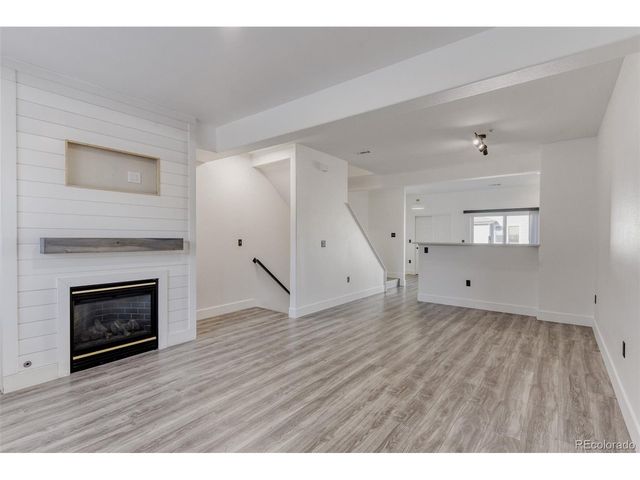 2771 W Riverwalk Cir B, Littleton, CO 80123