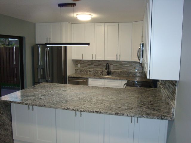 594 Springdale Circle 59-d, Palm Springs, FL 33461