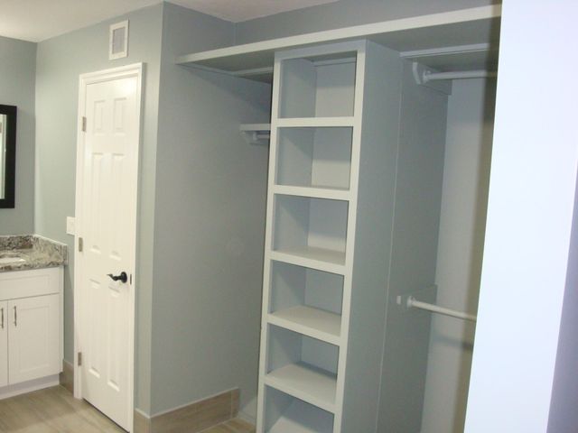 594 Springdale Circle 59-d, Palm Springs, FL 33461