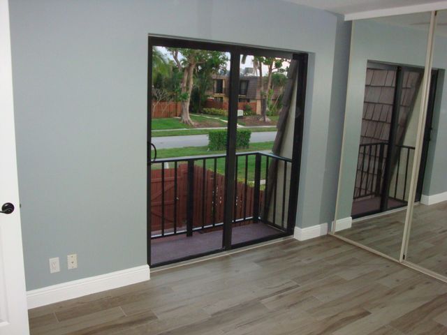 594 Springdale Circle 59-d, Palm Springs, FL 33461